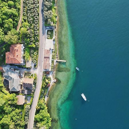 Azzurra Apartment Salo Bagian luar foto