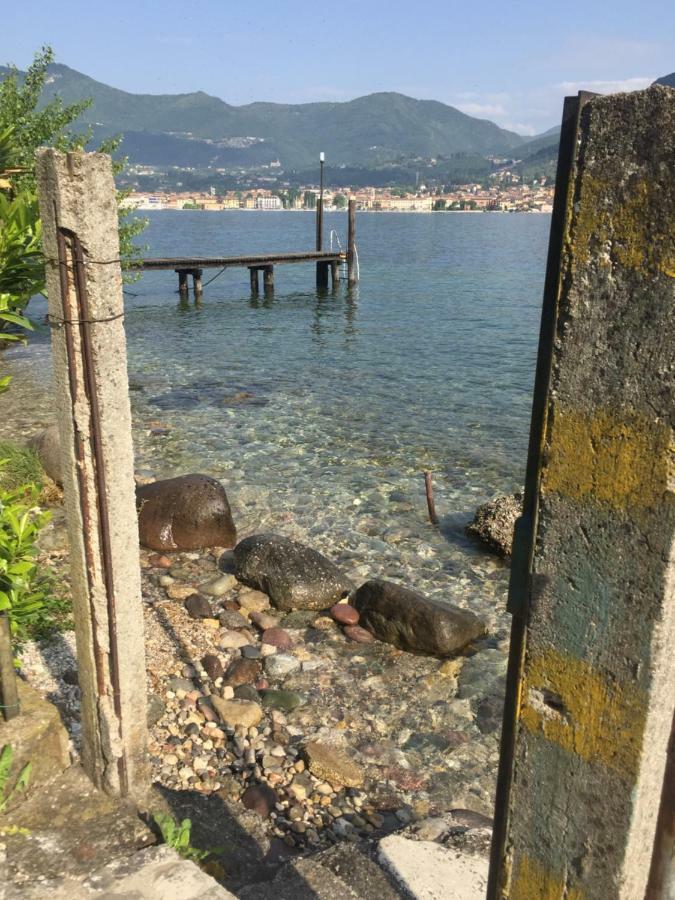 Azzurra Apartment Salo Bagian luar foto