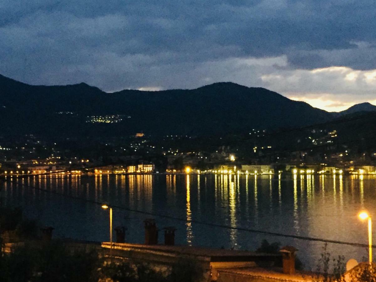 Azzurra Apartment Salo Bagian luar foto