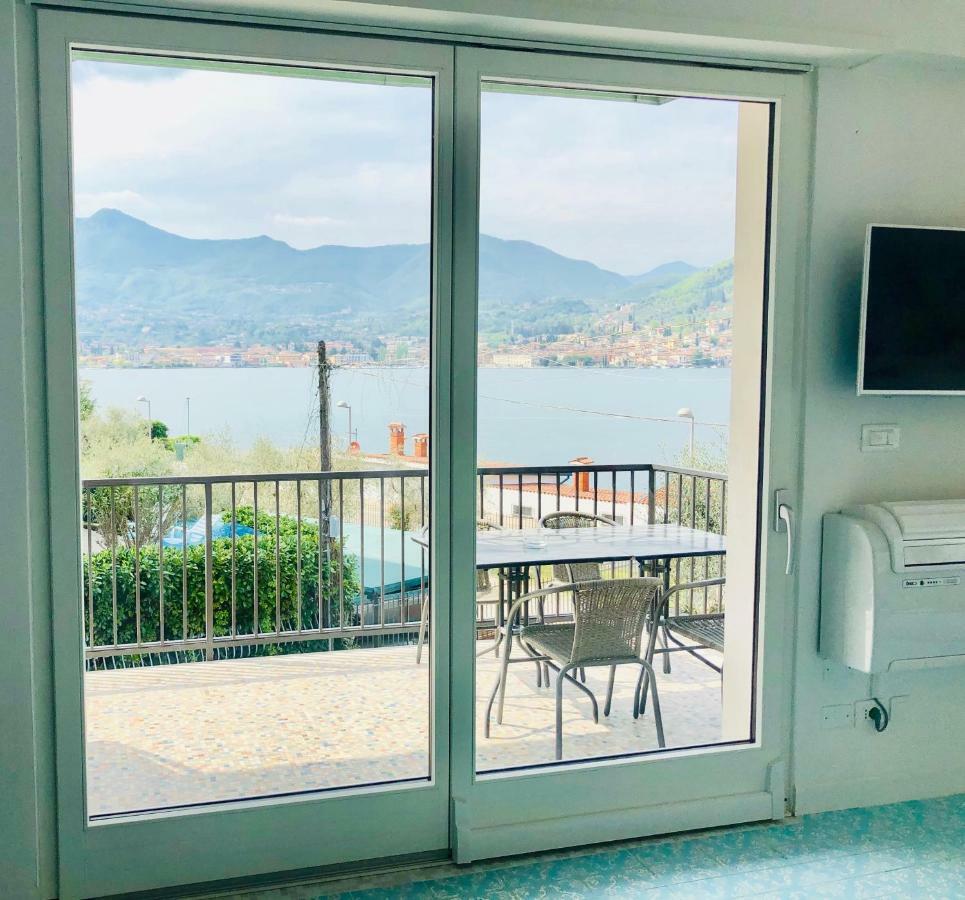 Azzurra Apartment Salo Bagian luar foto